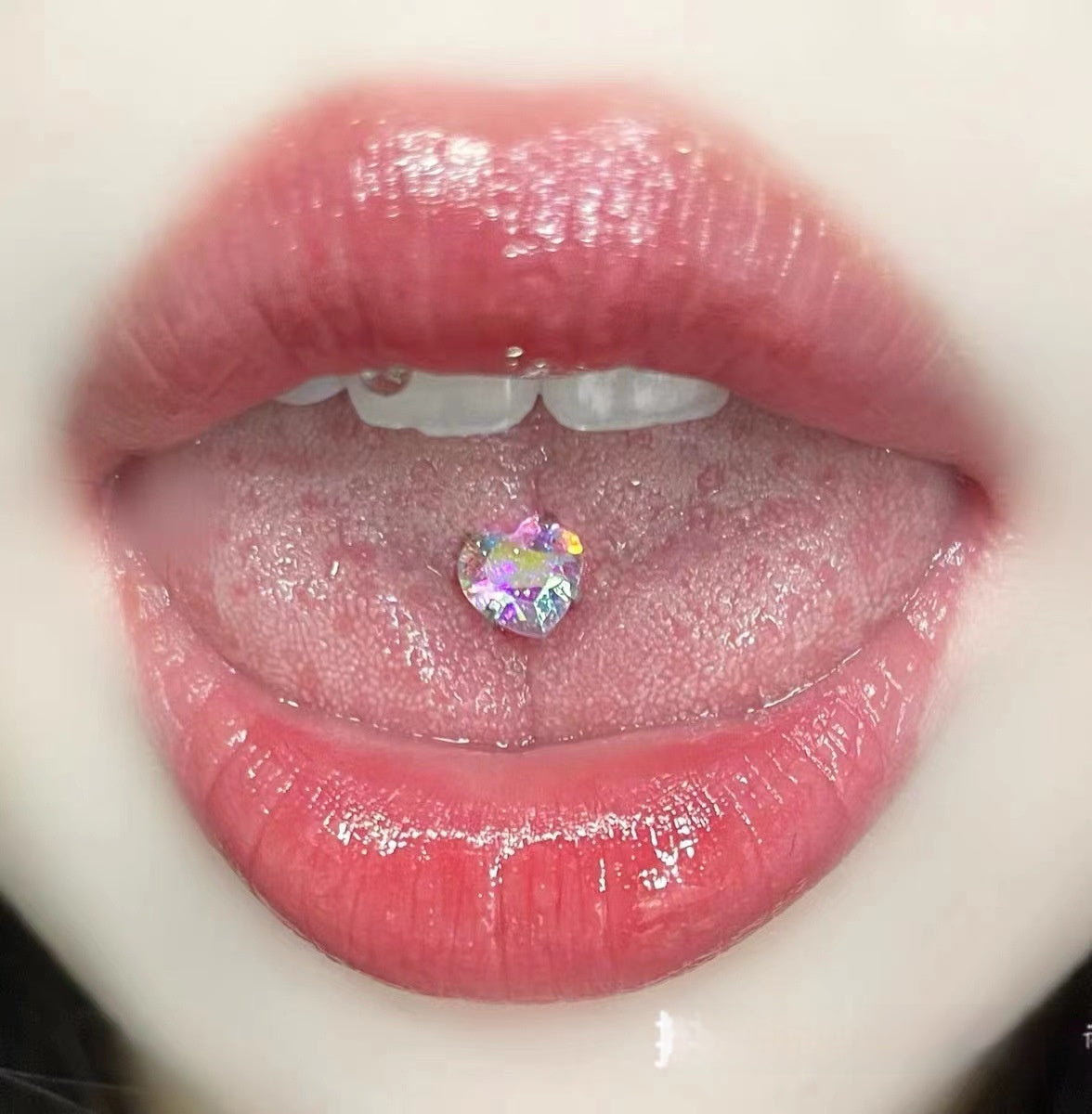 Loving Heart Zircon Tongue Pin